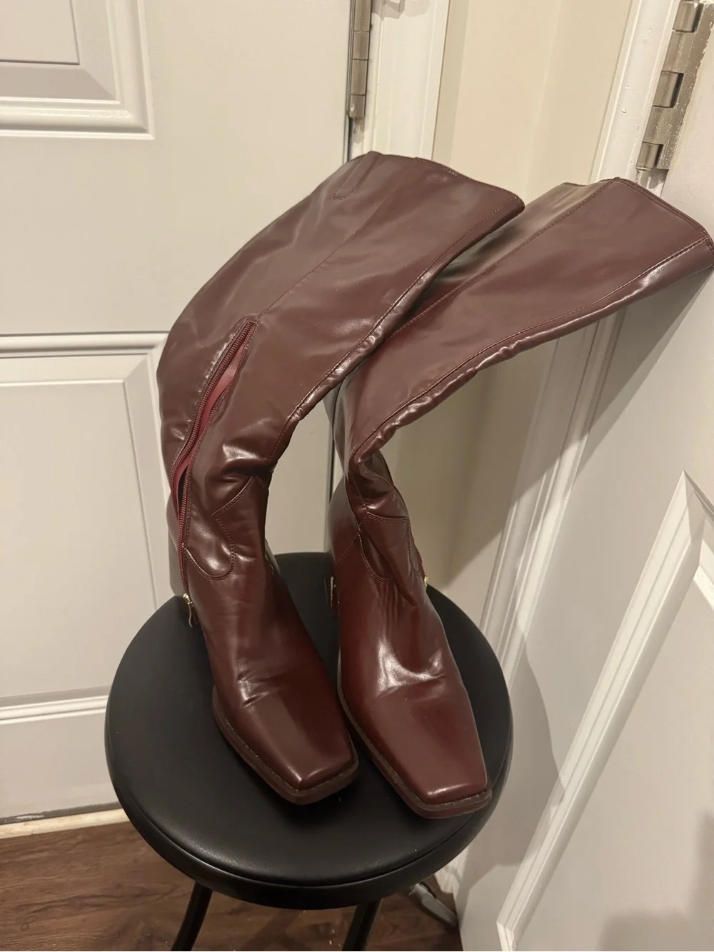 Women’s Tall Burgundy Block Heel Boots size 9